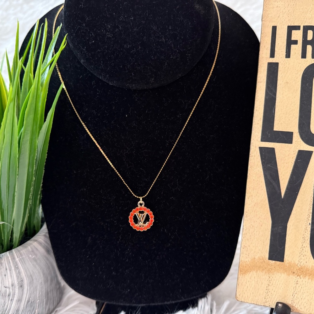 Louis Vuitton LV Circle Pendant Necklace